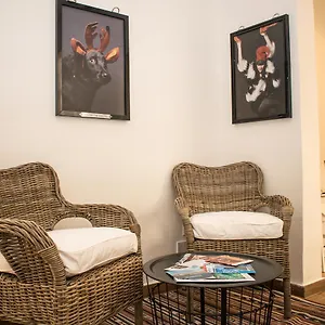 vincenti-strait-street-suite.qawrahotelsmalta.org/